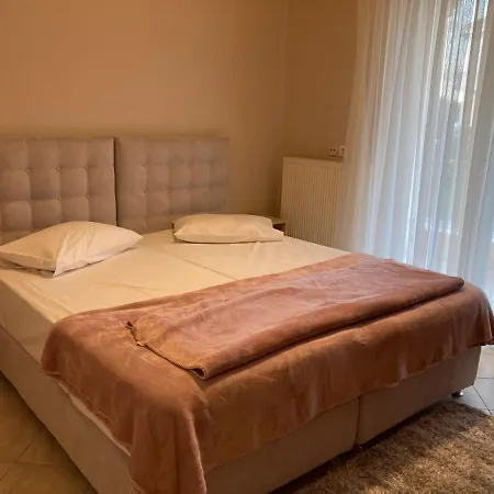 Kallithea Kanalia Near Corfu Airport דירה *